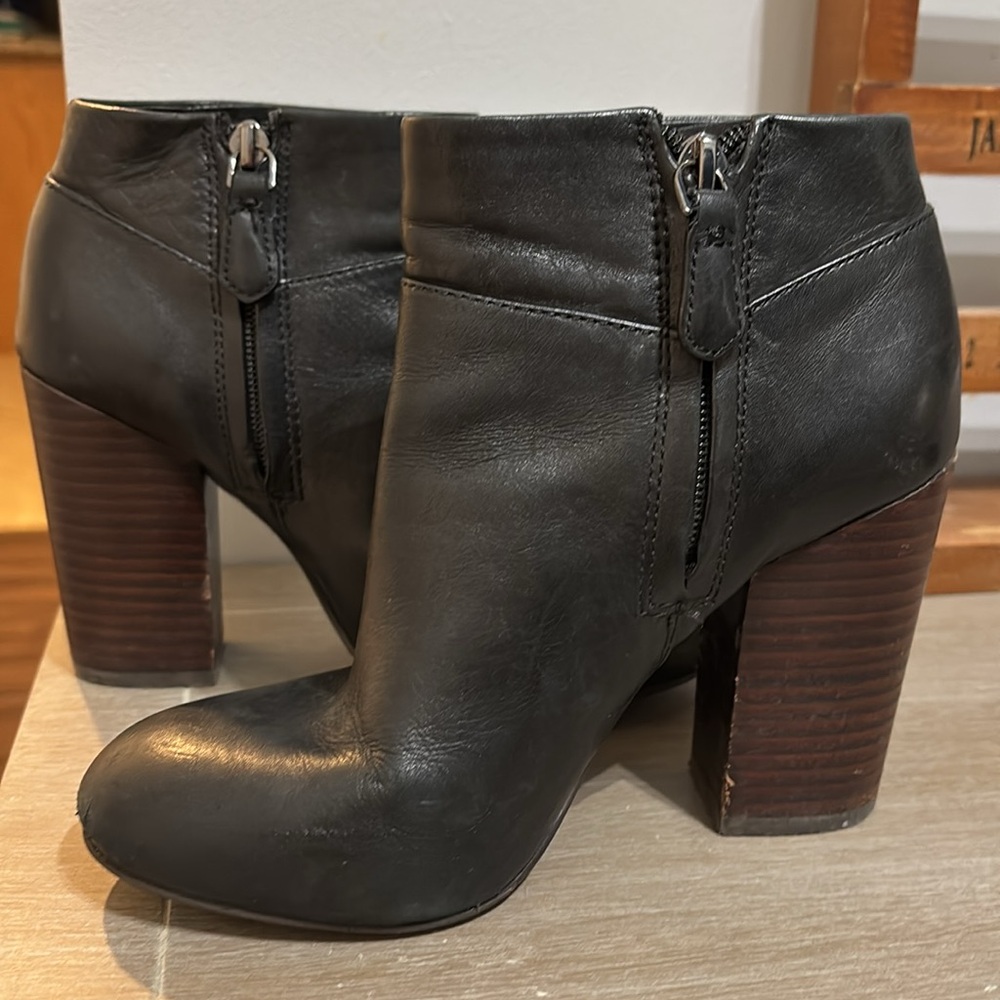 Tory Burch booties - Picture 2 of 10
